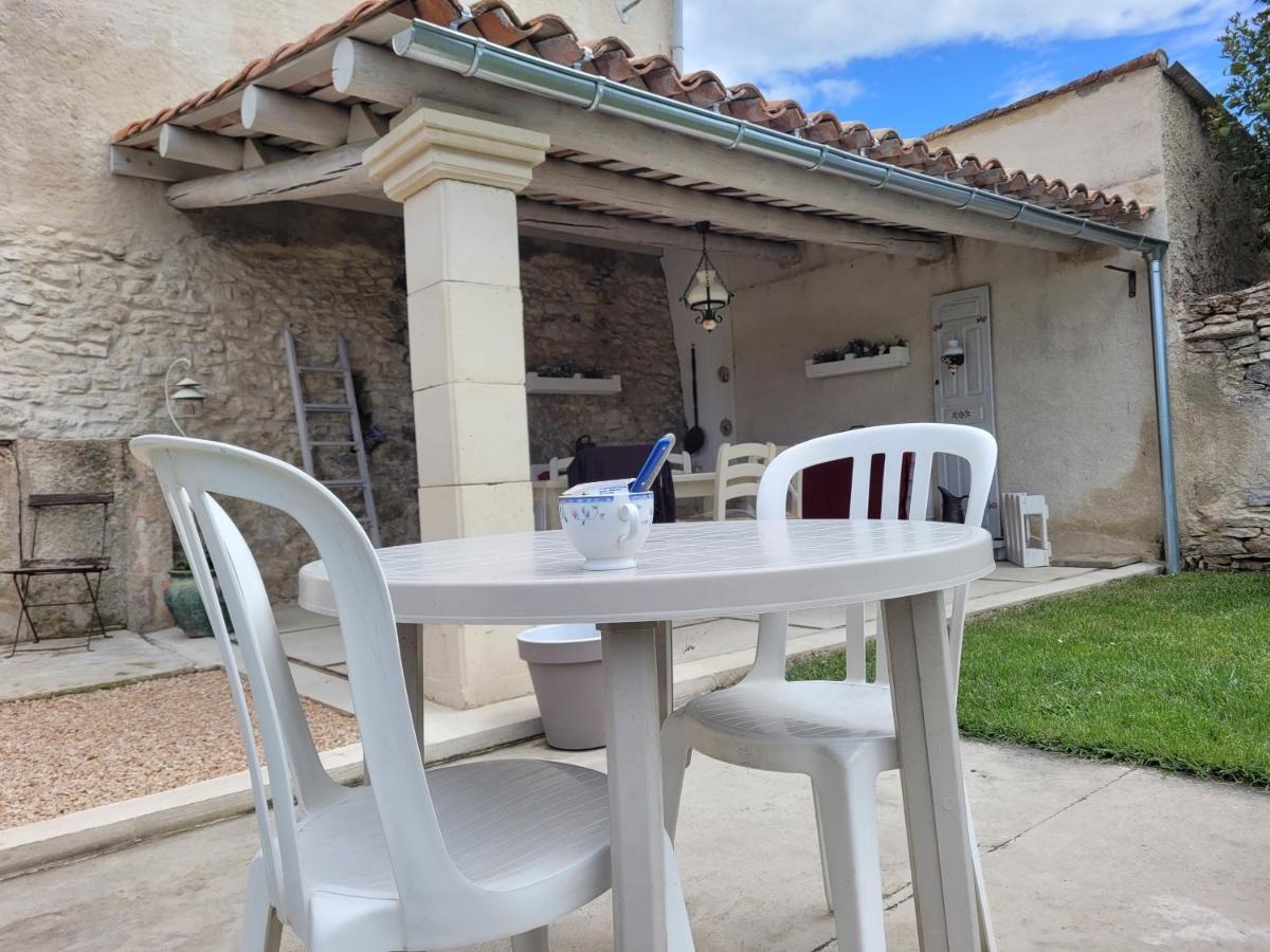 Villa Grange Voutée avec jardin Mane  Exterior foto
