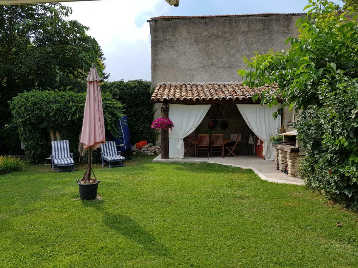 Villa Grange Voutée avec jardin Mane  Exterior foto